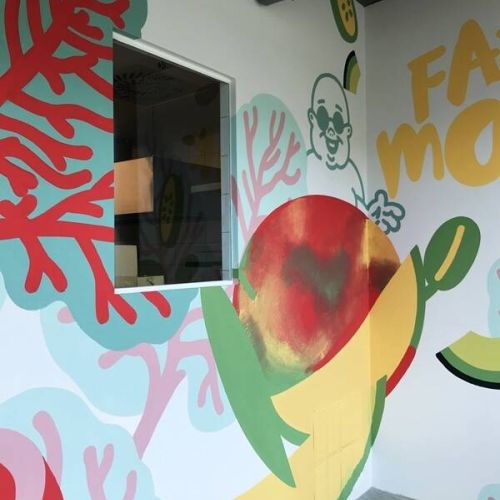 Fassadenkunst Fassadenbemalung Graffitiartist Wandkunst Werbewand 2983 Design Innsbruck Graffiti Auftrag Wandbemalung Workshop Streetart Tirol Hamburg Auftrag Oesterreich Wandgestaltung Mural Graffiti Kuenstler Kunst