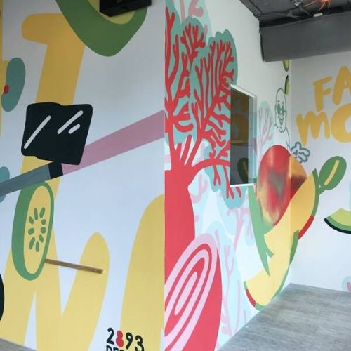 Graffiti Streetart Innsbruck Oesterreich Wien Auftrag Wandbemalung Mural Werbung XXL Hamburg